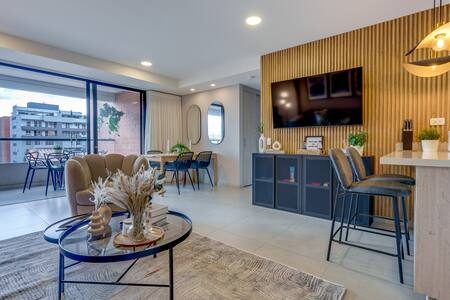 Living room opening onto the balcony